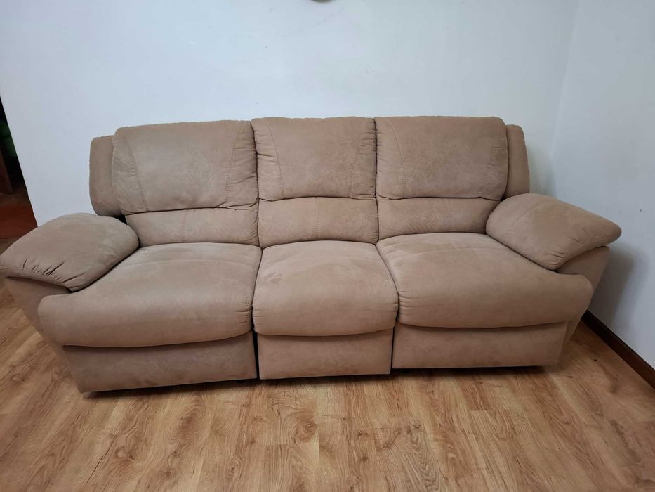 Vendo sofá como novo com tratamento impermeabilizante