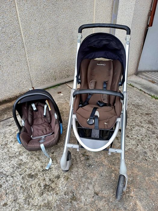 Reservado /Carrinho de bebê com cuca(oferta da cama em madeira branca