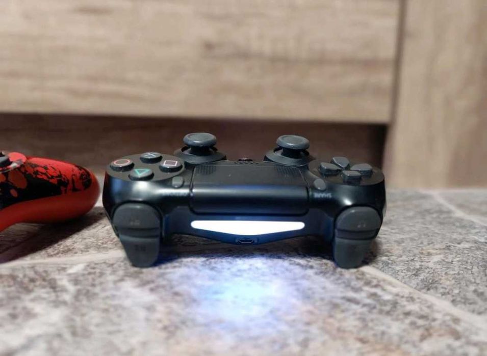 Продам PS 4 Pro 1 ТВ