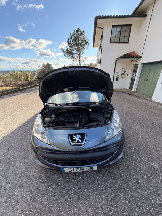 Peugeot 207  1.4 HDi