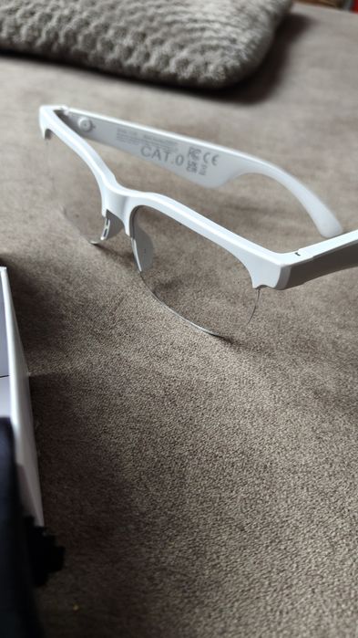 Inteligentne okulary z wbudowanym  Bluetooth
