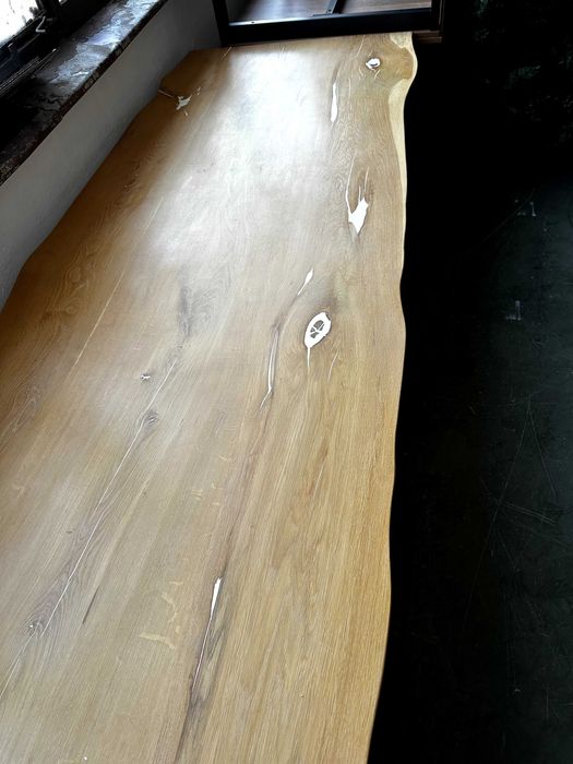 Stół z litego drewna - biały stelaż