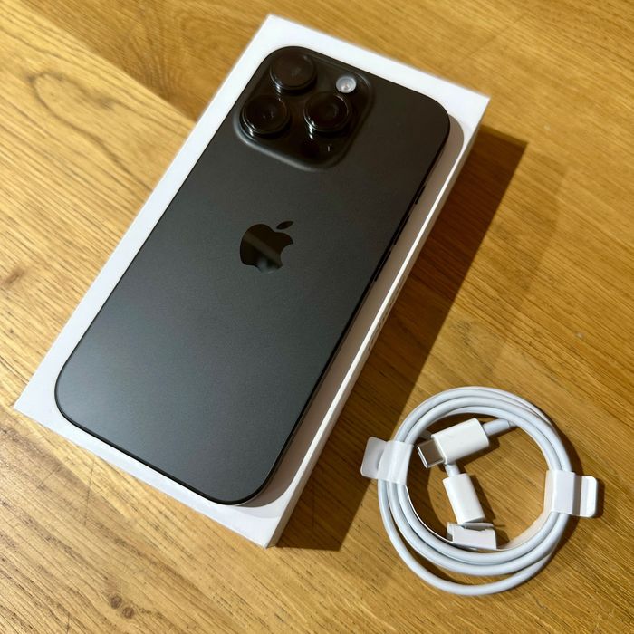  Apple iPhone 16 Pro 256GB Black Titanium Idealny Bateria 100