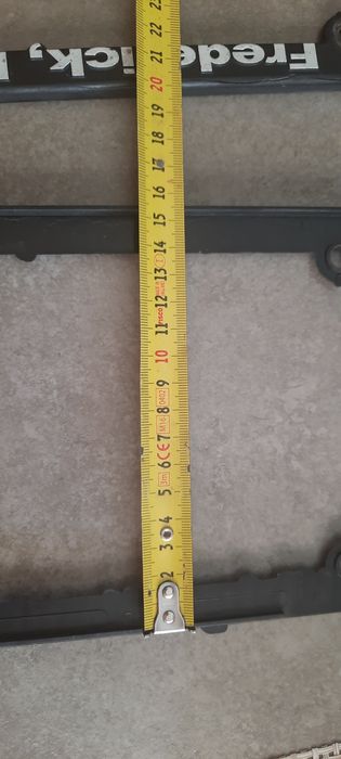 Рамка на номерний знак.