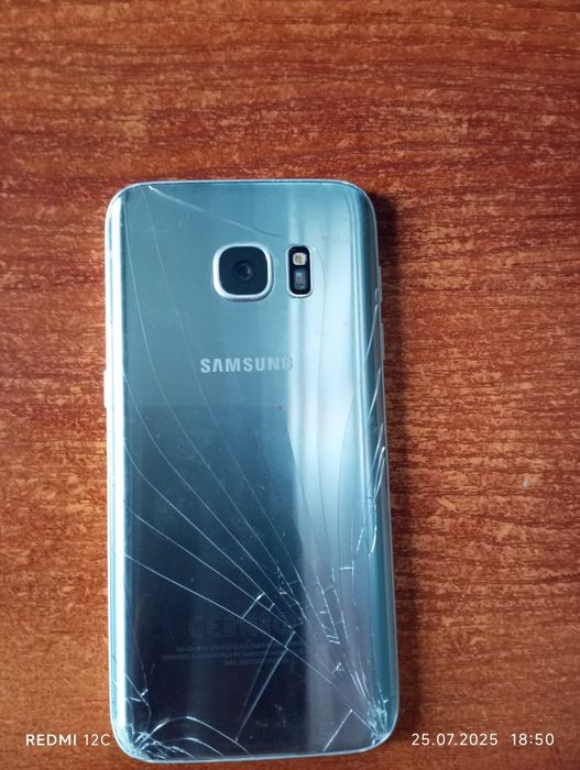 Телефон  Samsung,Hisense, Айфон