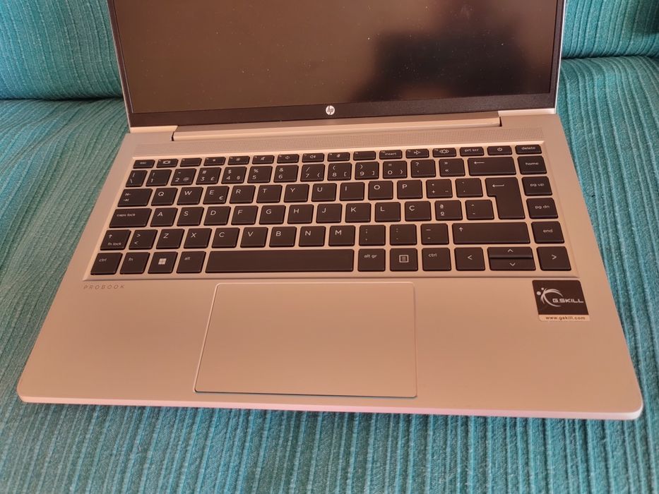 HP Probook 440 G8 - para peças (não liga)