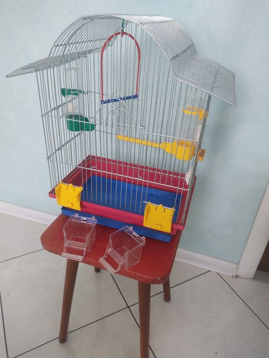 Клітка для папужки