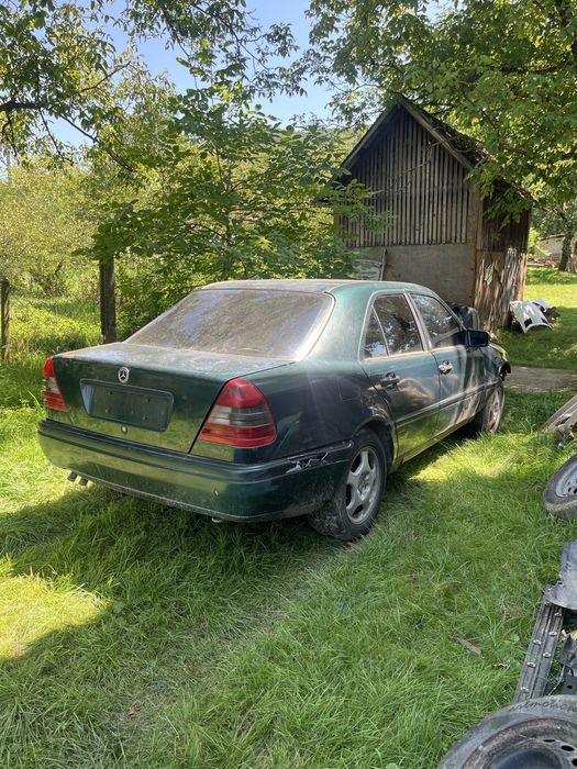 По запчастинам Mercedes c180 w202