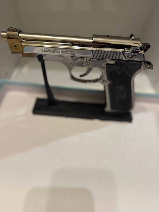 Beretta m9, зажигалка-пистолет, отличного качества