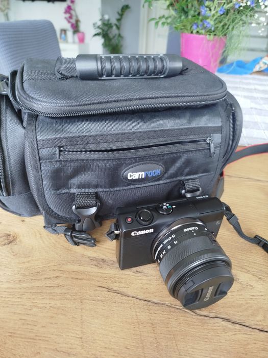 Aparat Canon EOS M100