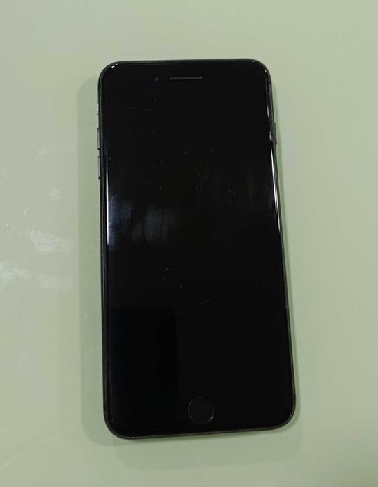 Iphone  8  Plus APLLE