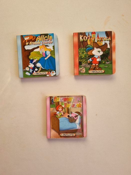 Zestaw książeczek Alicja w Krainie Czarów Czerwony Kapturek Kot w but