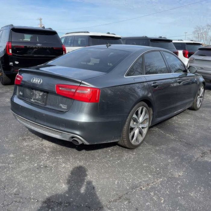 Audi A6      2014
