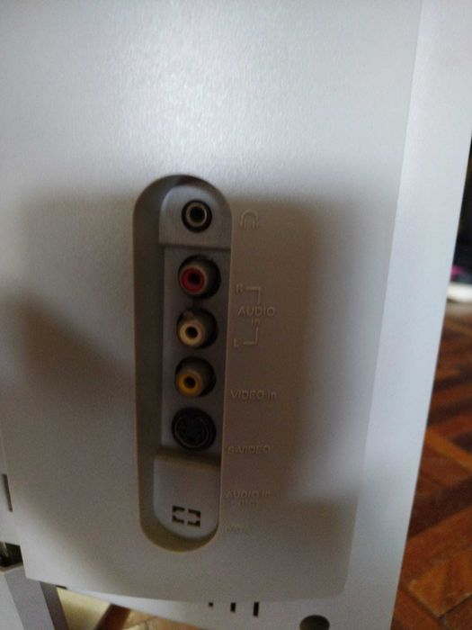 Televisão funcional 40€