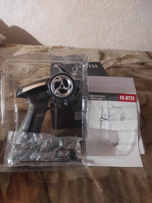 Пульти R/С FS-GT2E,МТ-201, 2,4G для Himoto 1/18,1/10, 1/5 traxxas, kus