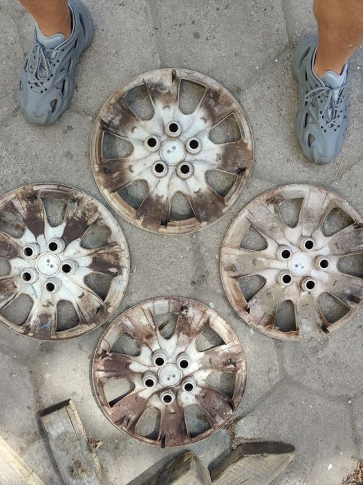 kołpaki HONDA 16TKI 4szt 100zł
