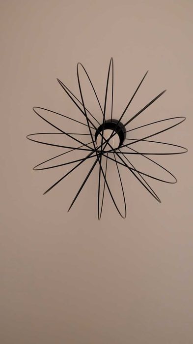 Candeeiro de quarto preto