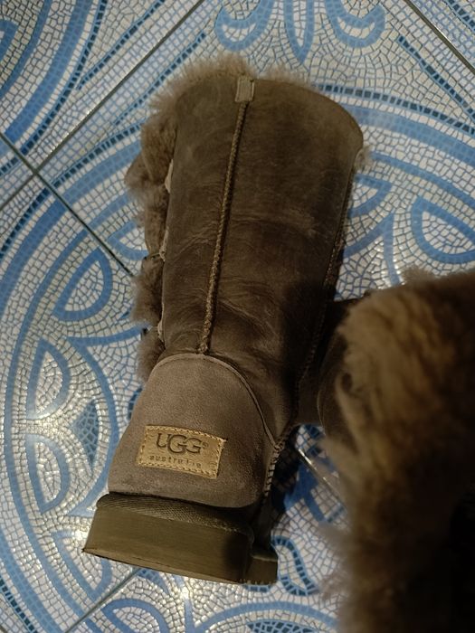UGG Australia ( натуральная овчина  )