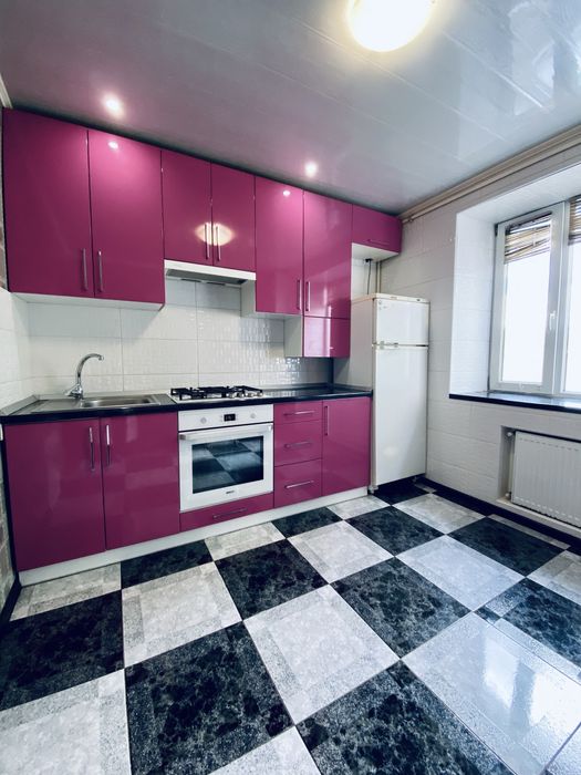 Вже вільна гарна квартира в новому домі, Центральна частина міста