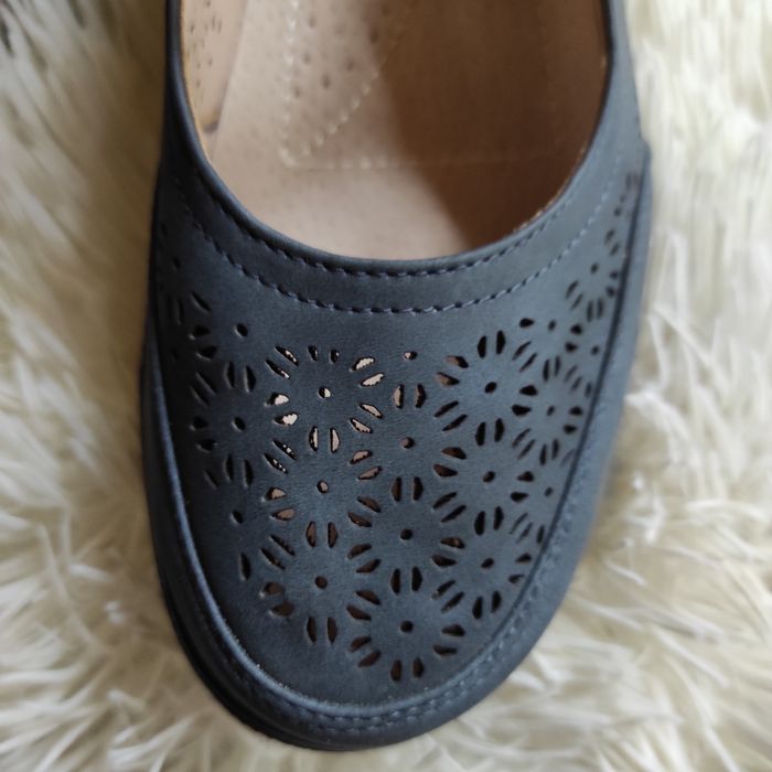 Półbuty damskie w kolorze granatowym