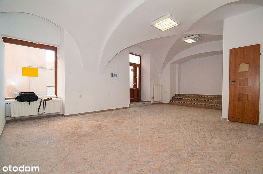 Lokal w ścisłym centrum. Jawor, Rynek.