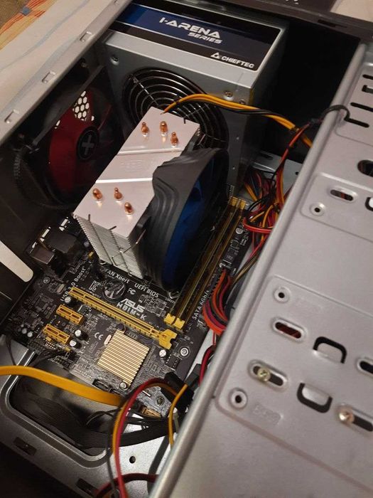 Компьютер , системный блок Intel Core i5-4670 4 ядерный.