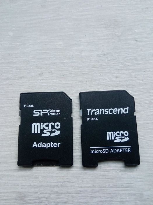 Адаптер під карту пам'яті microSD