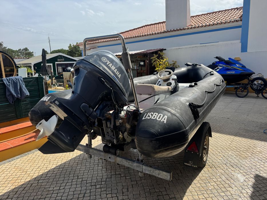 Barco RIB em Alumínio com Motor Yamaha 30HP (2023) + Atrelado