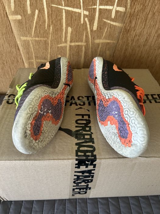 Бампи Nike Стан добрий 41(26 см) 999грн