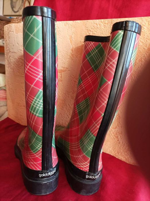 Сапоги резиновые , б/у