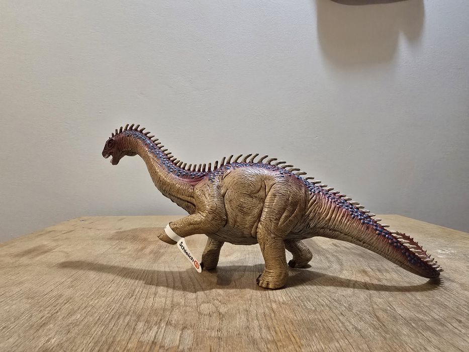 Schleich dinozaur barapazaur model z 2015 r.