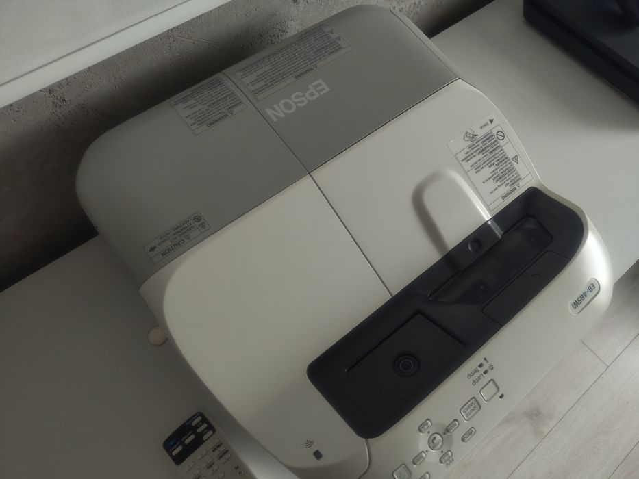 Projektor Epson EB-485Wi  3LCD