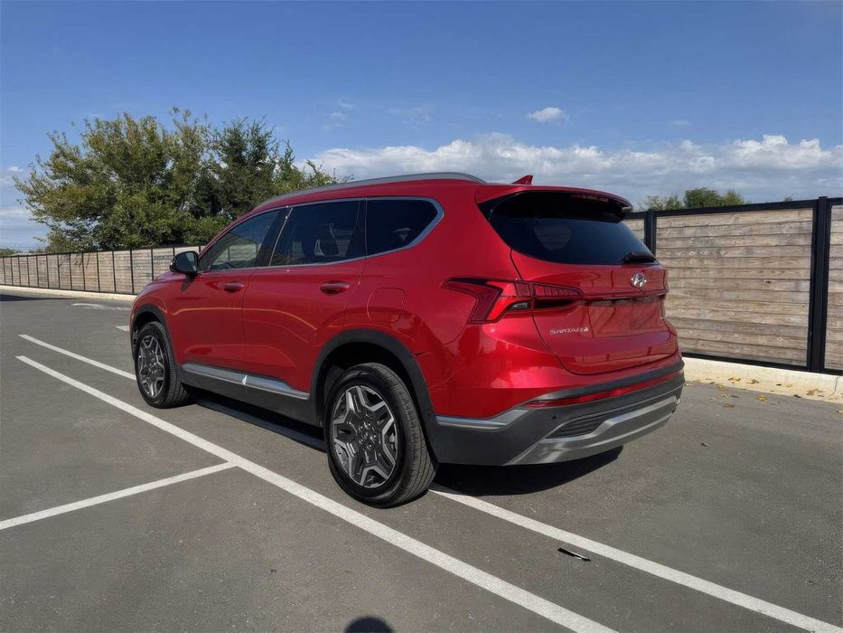 Hyundai Santa Fe Limited      2022