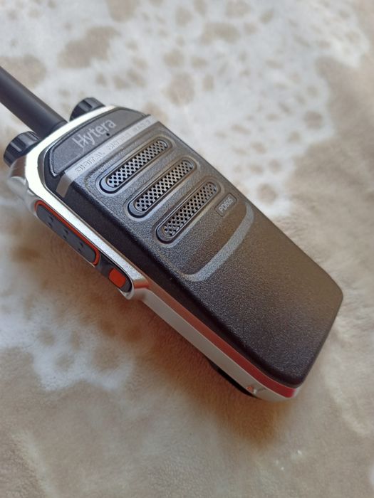 Радіостанція Hytera PD605