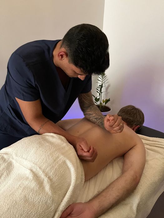 Massoterapeuta e depilação a laser