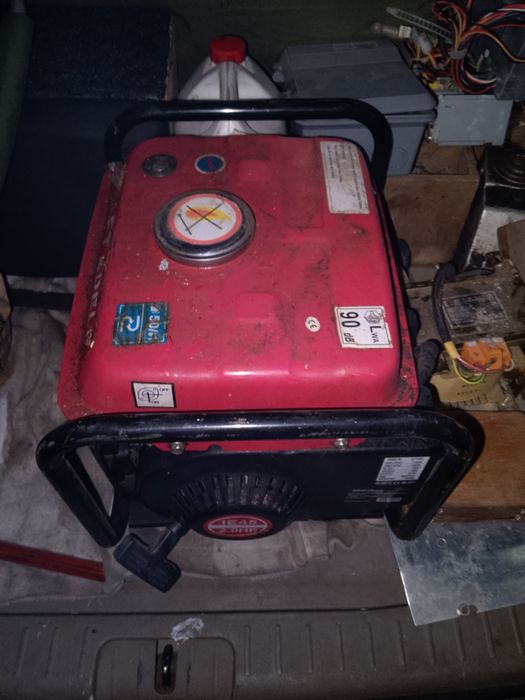 Собераем ненужную вам технику. Аккумуляторы  телефоны и так дал