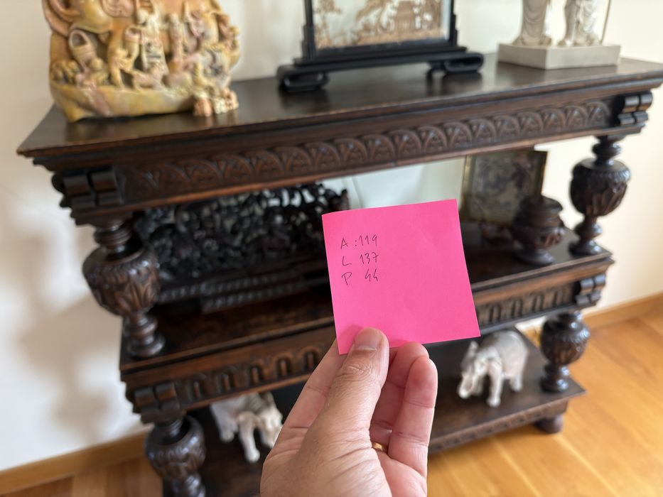 Movel raro - antiguidade - movel estante antigo esculpido à mao