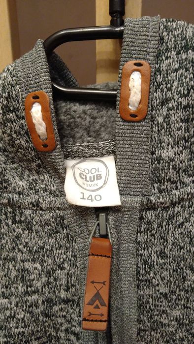 Bluza  z kapturem roz.140
