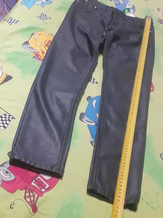 Джинсы "Balenciaga".