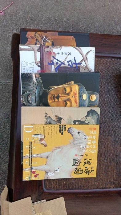 Conjunto de 5 catálogos de Arte Oriental