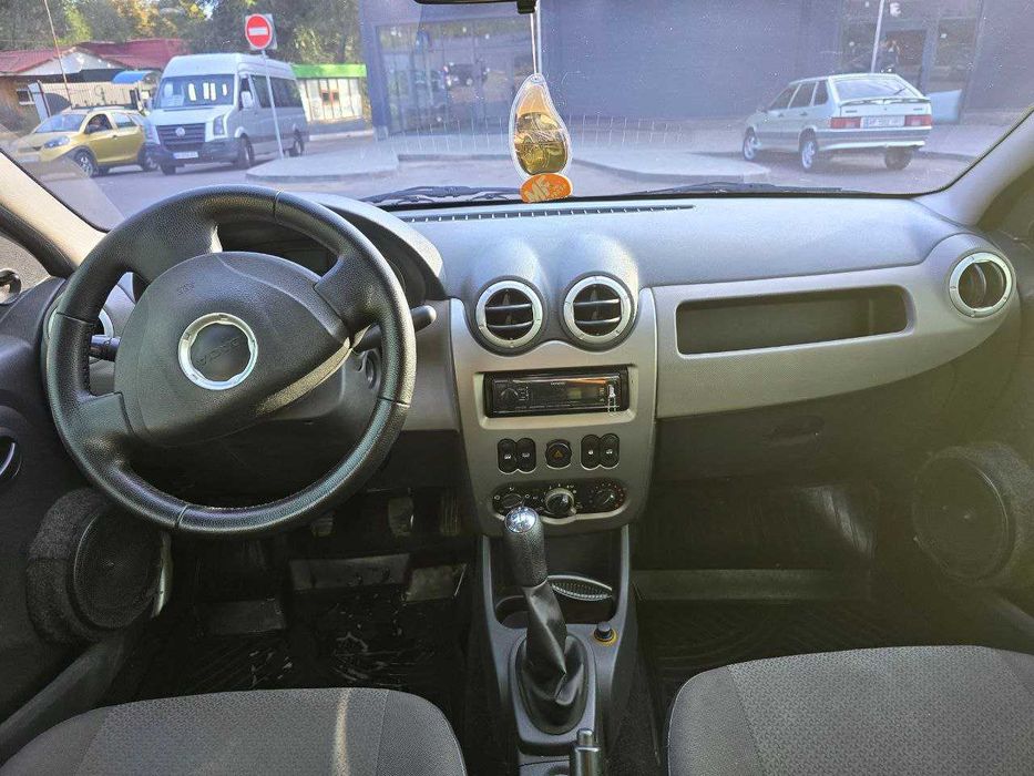 Dacia Logan 1.6л 2008 Газ/бенз