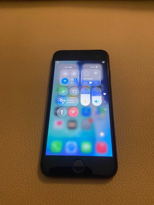 Iphone SE 2020 64gb neverlock ідеальний стан в оригіналі