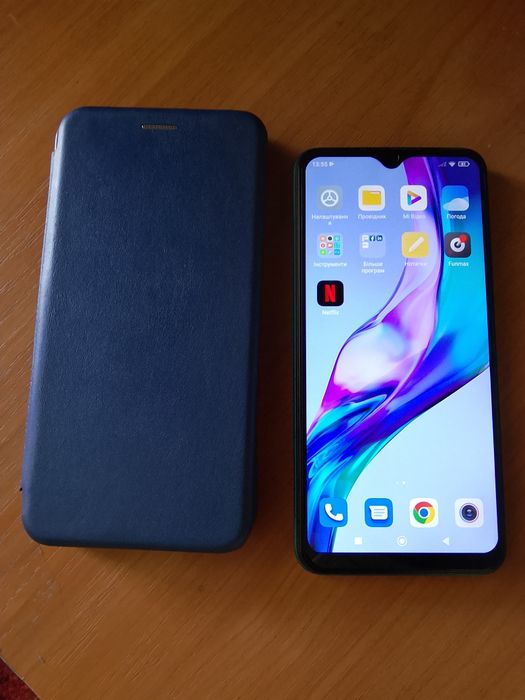 Xiaomi Redmi Note 9   4гб  64гб  еневсі в захисному склі та чохол торг