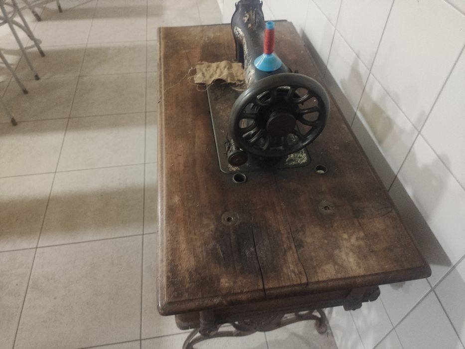 Máquina de costura Singer