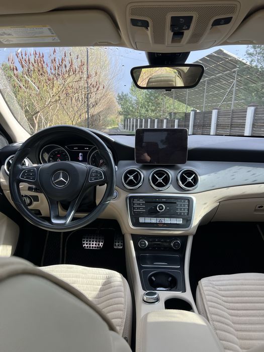 Mersedes benz - GLA 250