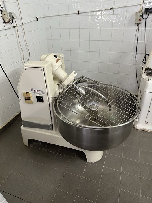 Amassadeira de garfo felino
