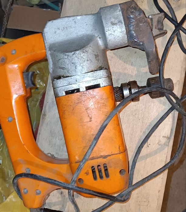 Продам електроножиці