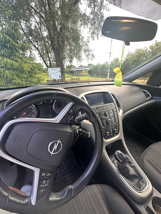Opel Astra 2011 1,7