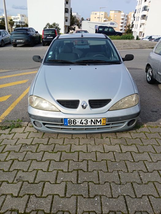 Renault megane 1999, com 197321km, em Faro