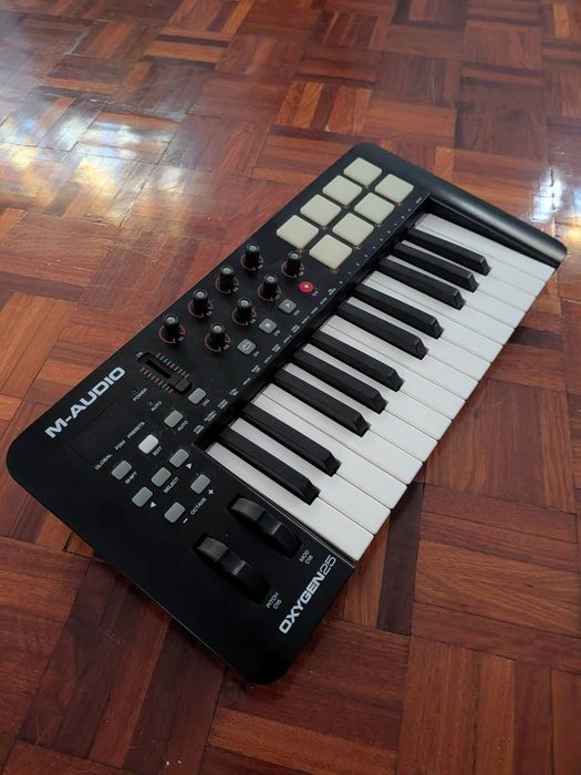 M-Audio Oxygen 25